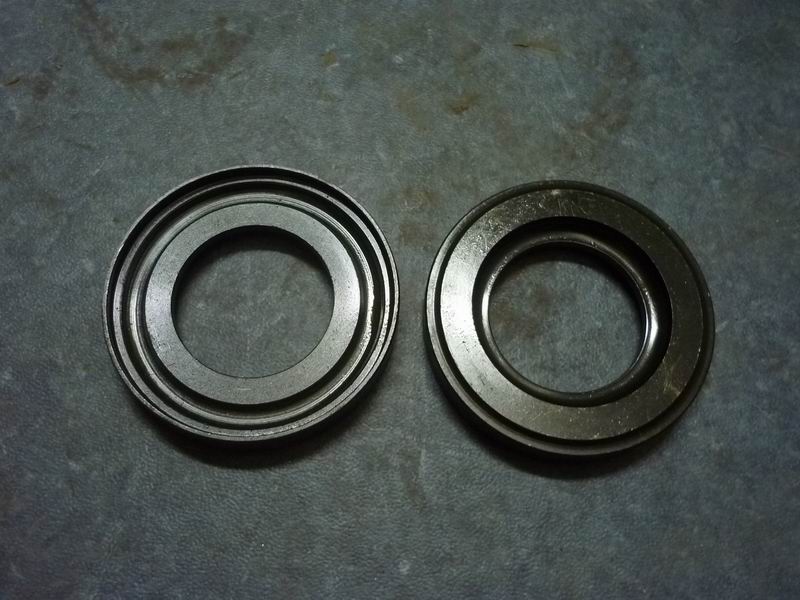 Держатель сальника