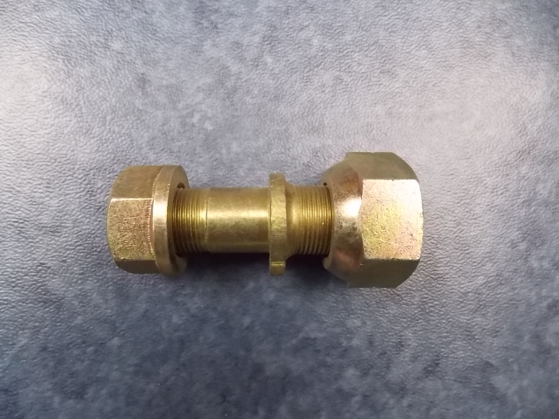 Гайка болта переднего колеса — левая