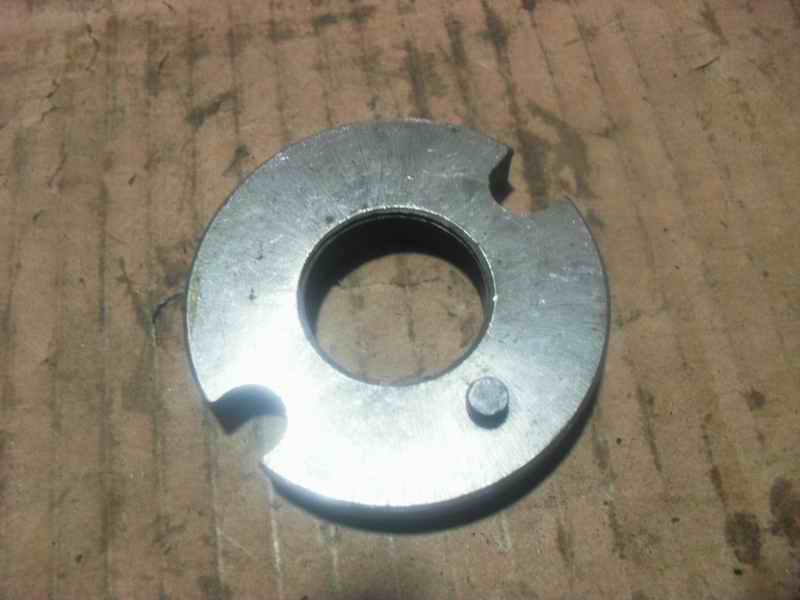 Регулировочная гайка переднего моста-1