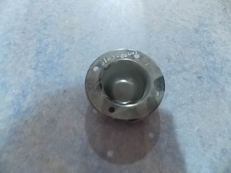 Front hub cover