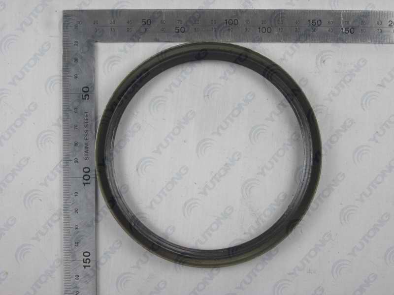 Front hub oil seal assembly-2