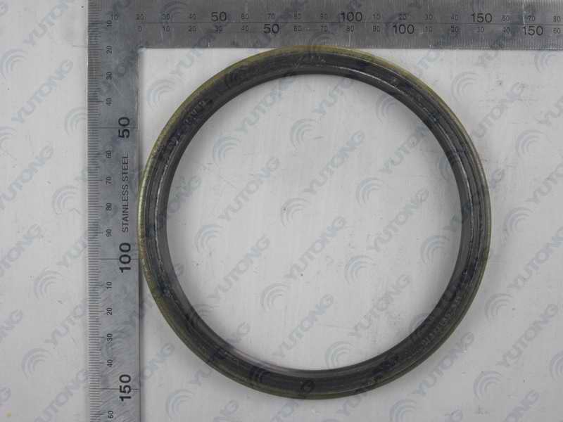Front hub oil seal assembly-3