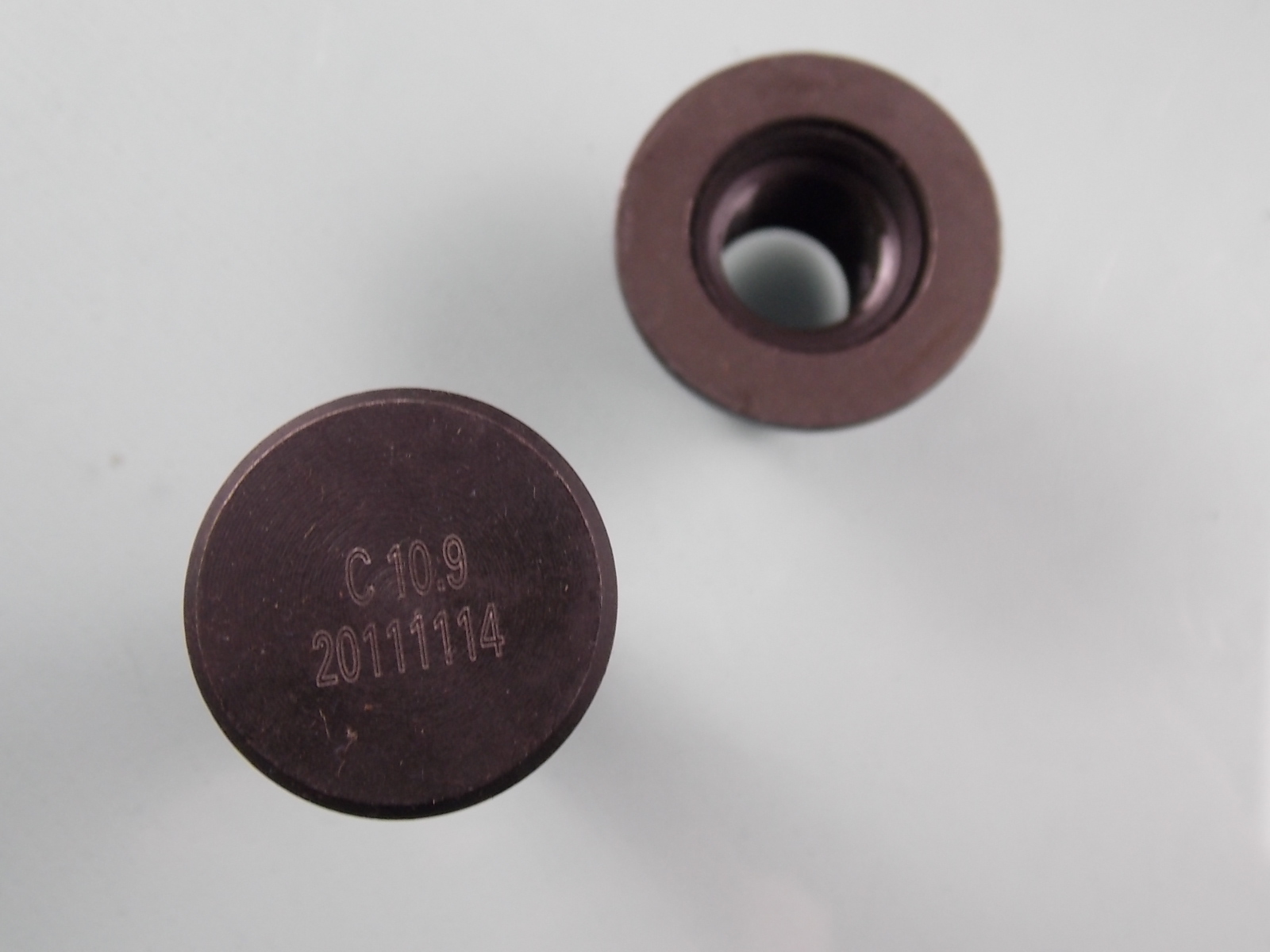 Tire bolts-left rotary-1