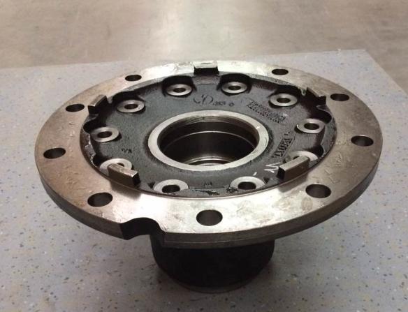 Front wheel hub; brake disc connection bolt through hole height 34