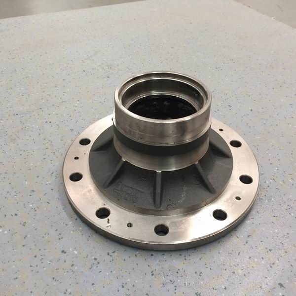 Front wheel hub