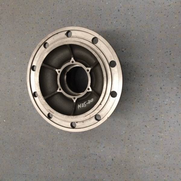 Front wheel hub