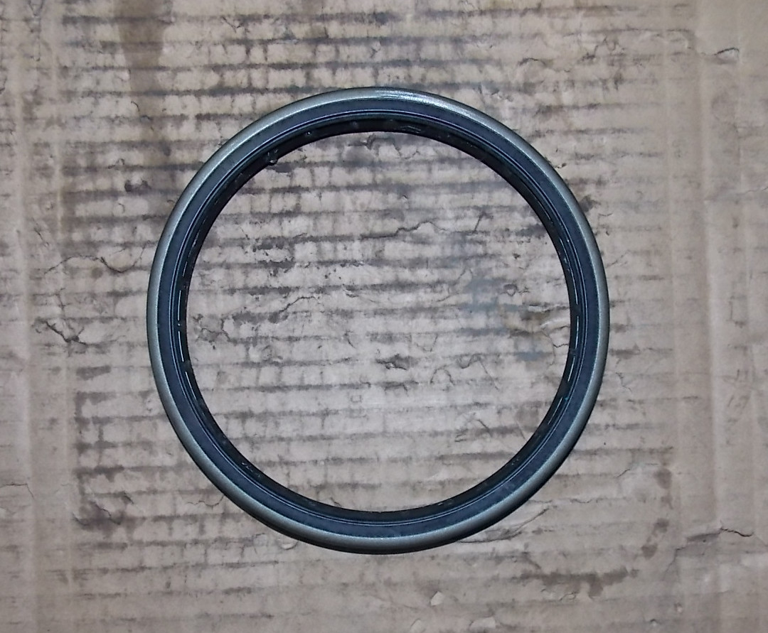 Hub oil seal; inner diameter 123; outer diameter 145; thickness 9
