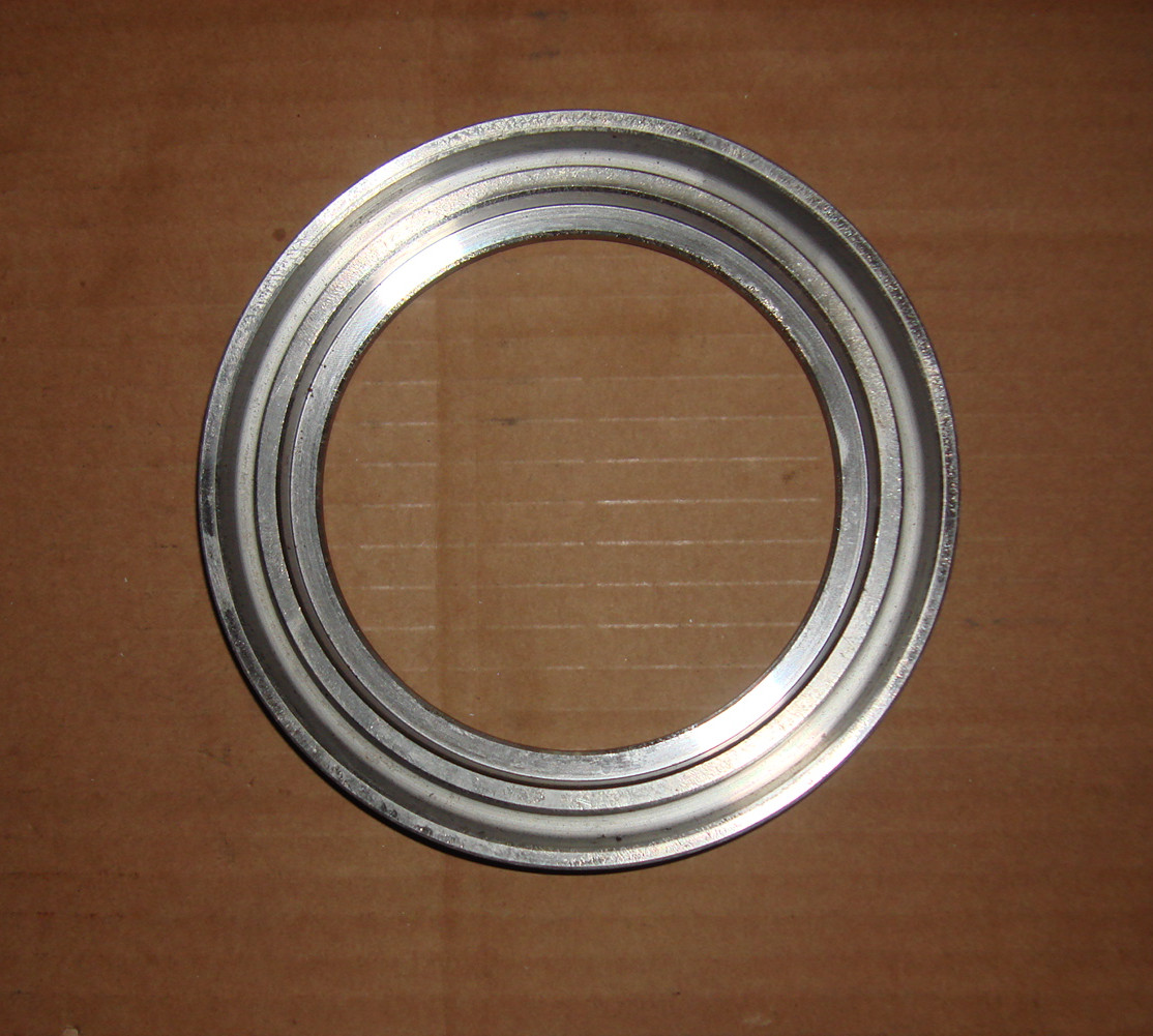 Hub oil seal seat ring; inner diameter 107.5; outer diameter 154; thickness 18