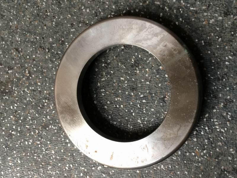 Oil seal seat ring