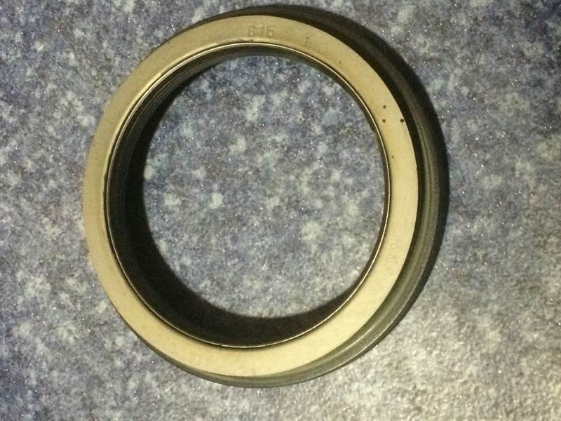 Front wheel hub oil seal-1