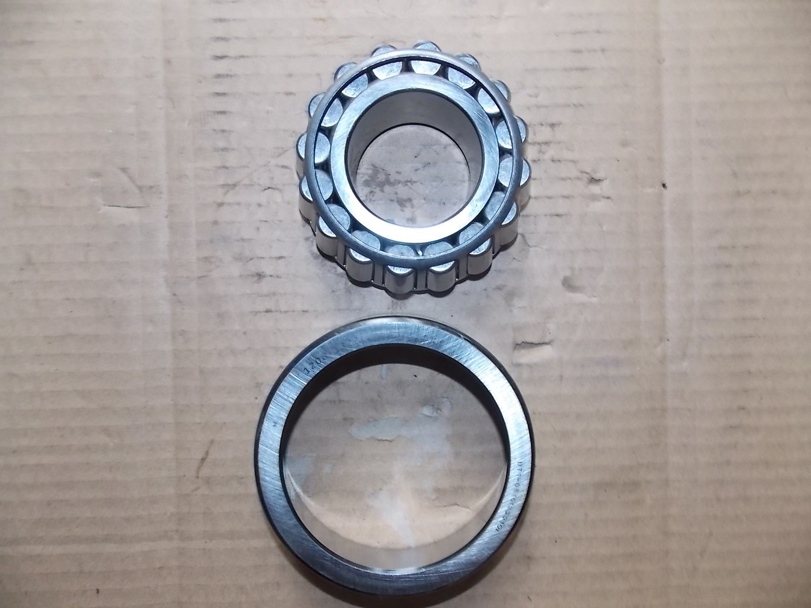 External bearing of the hub; available for generations of 3103-01242-1