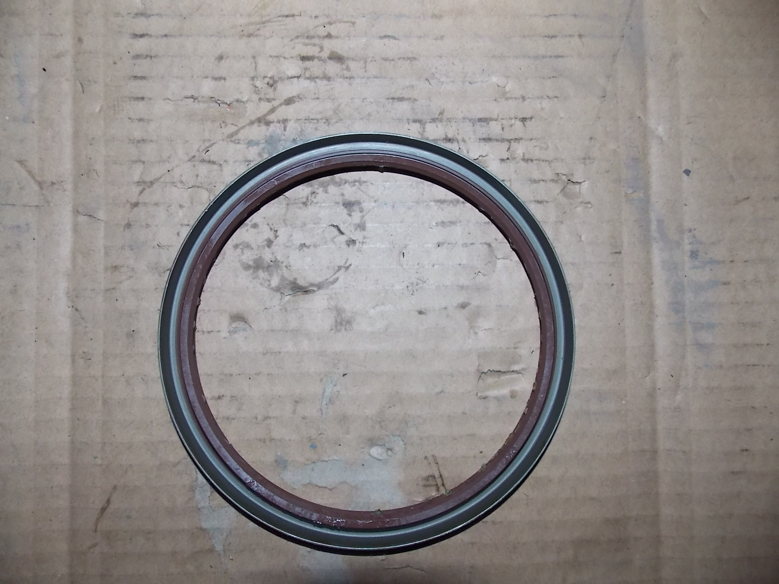 Сальник ступицы (Φ 130 *Ф 150 * 10 )-1