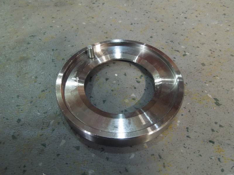 Посадочное кольцо сальника ступицы; внутренний диаметр 66 ; внешний диаметр 115 ; толщина 15 .5-1