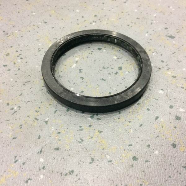 Hub oil seal; inner diameter 83.3; outer diameter 105; thickness 13-1