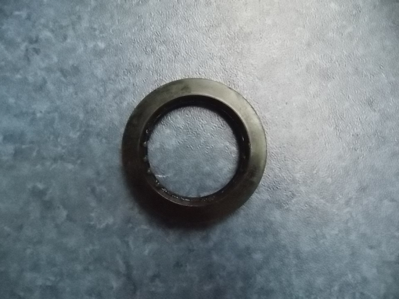 Wheel oil seal