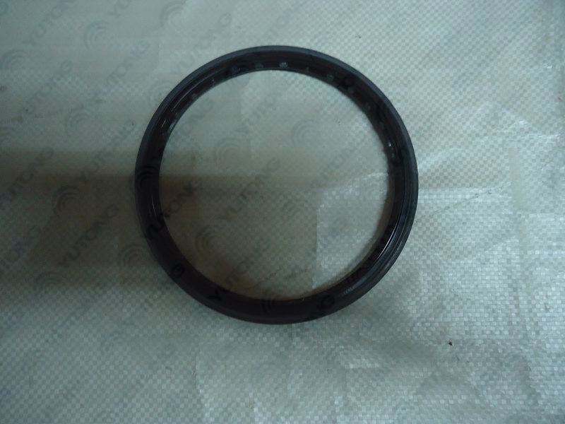 Hub oil seal; inner diameter 126.8; outer diameter 150; thickness 10-1