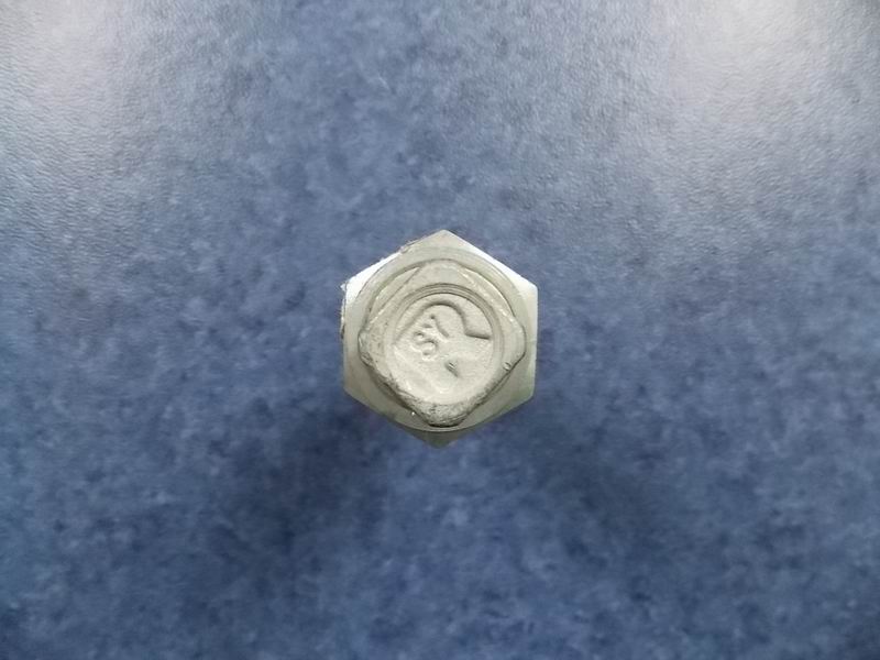 Rear wheel bolt nut Right-1
