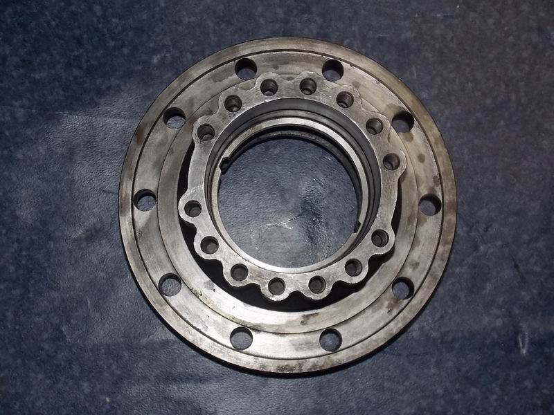 Rear wheel hub; with ABS-1