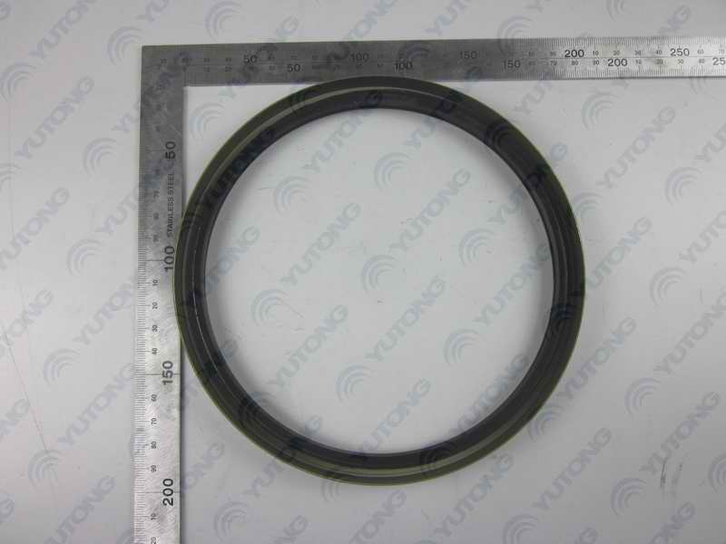 Сальник в ступице