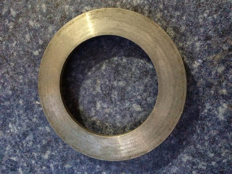Rear wheel inner oil seal seat-1