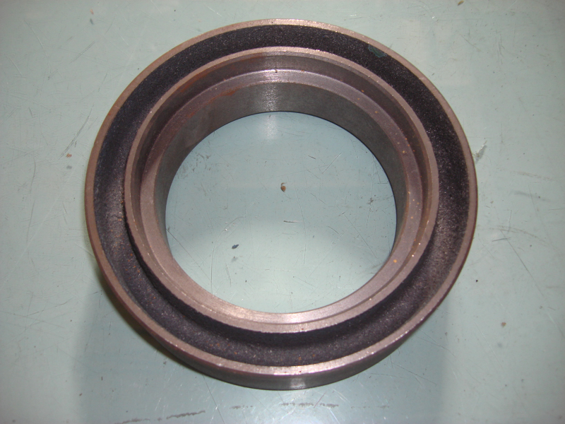 Rear wheel oil seal seat; delete