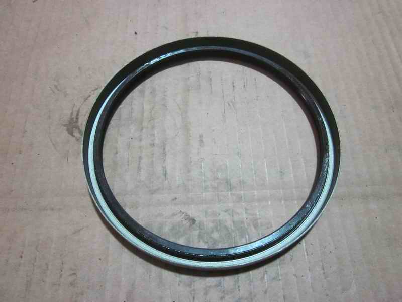 Oil seal inside the hub; inner diameter 154; outer diameter 175; thickness 13