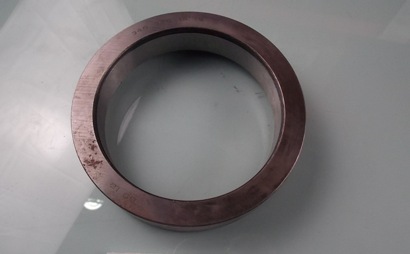 Rear wheel oil seal seat