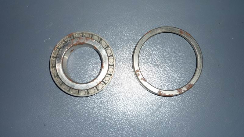Rear wheel bearings-2