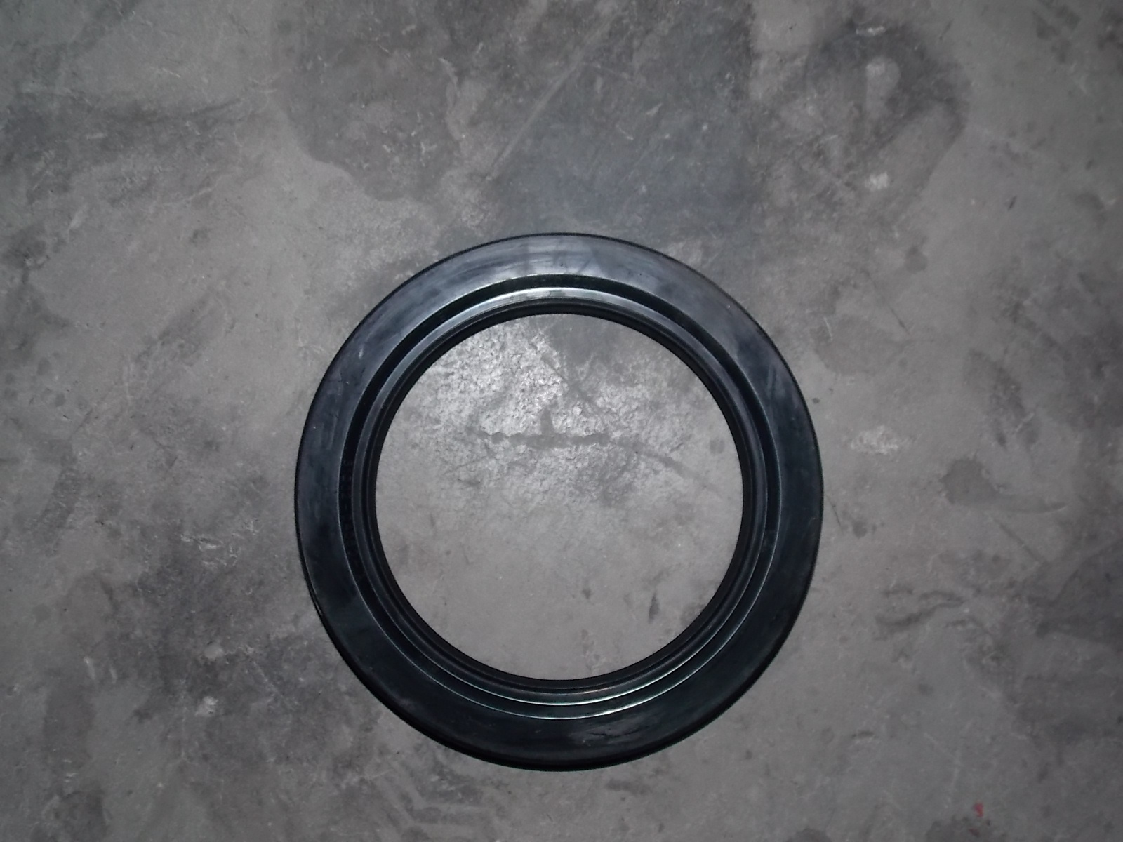 Wheel oil seal-1