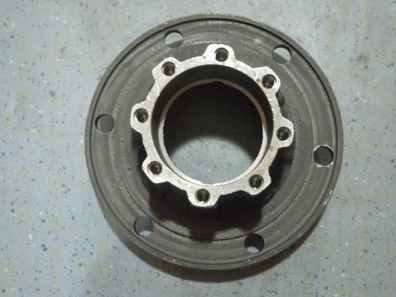Rear wheel hub