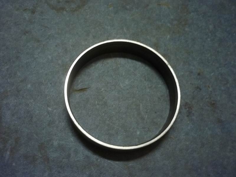 Rear hub oil seal seat