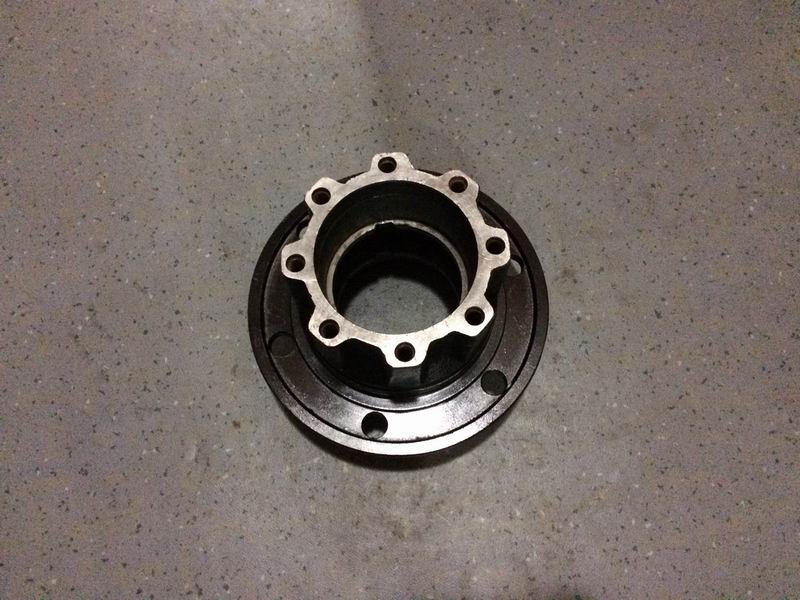 Rear wheel hub; available for 3104-00369 generations
