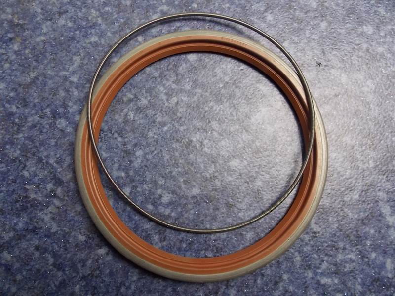 Rear wheel external oil seal-right; consume inventory-1