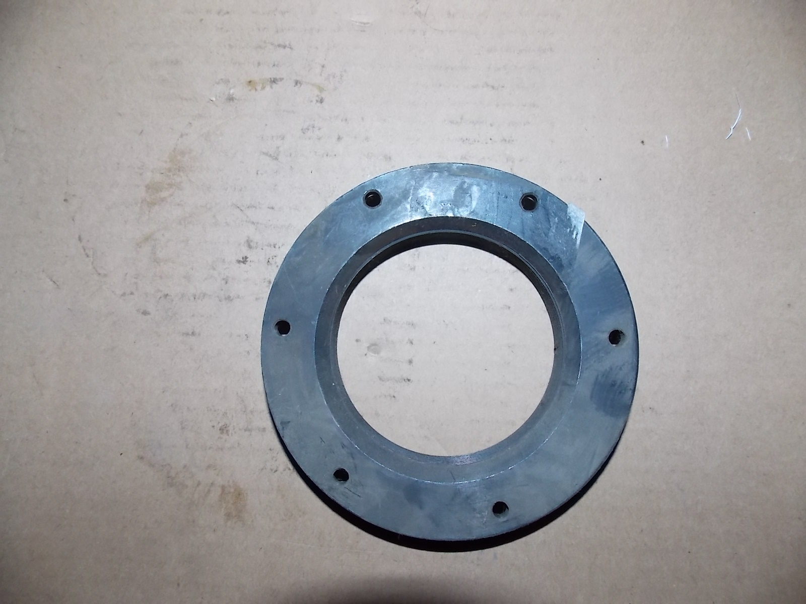 Регулировочная гайка подшипника ступицы