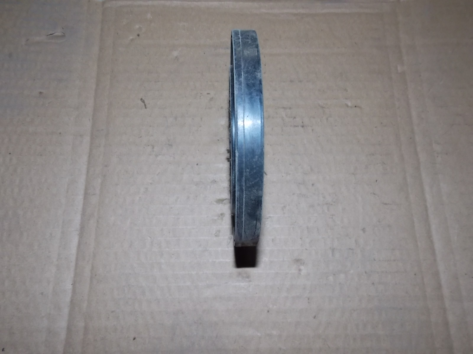 Rear wheel external oil seal-2