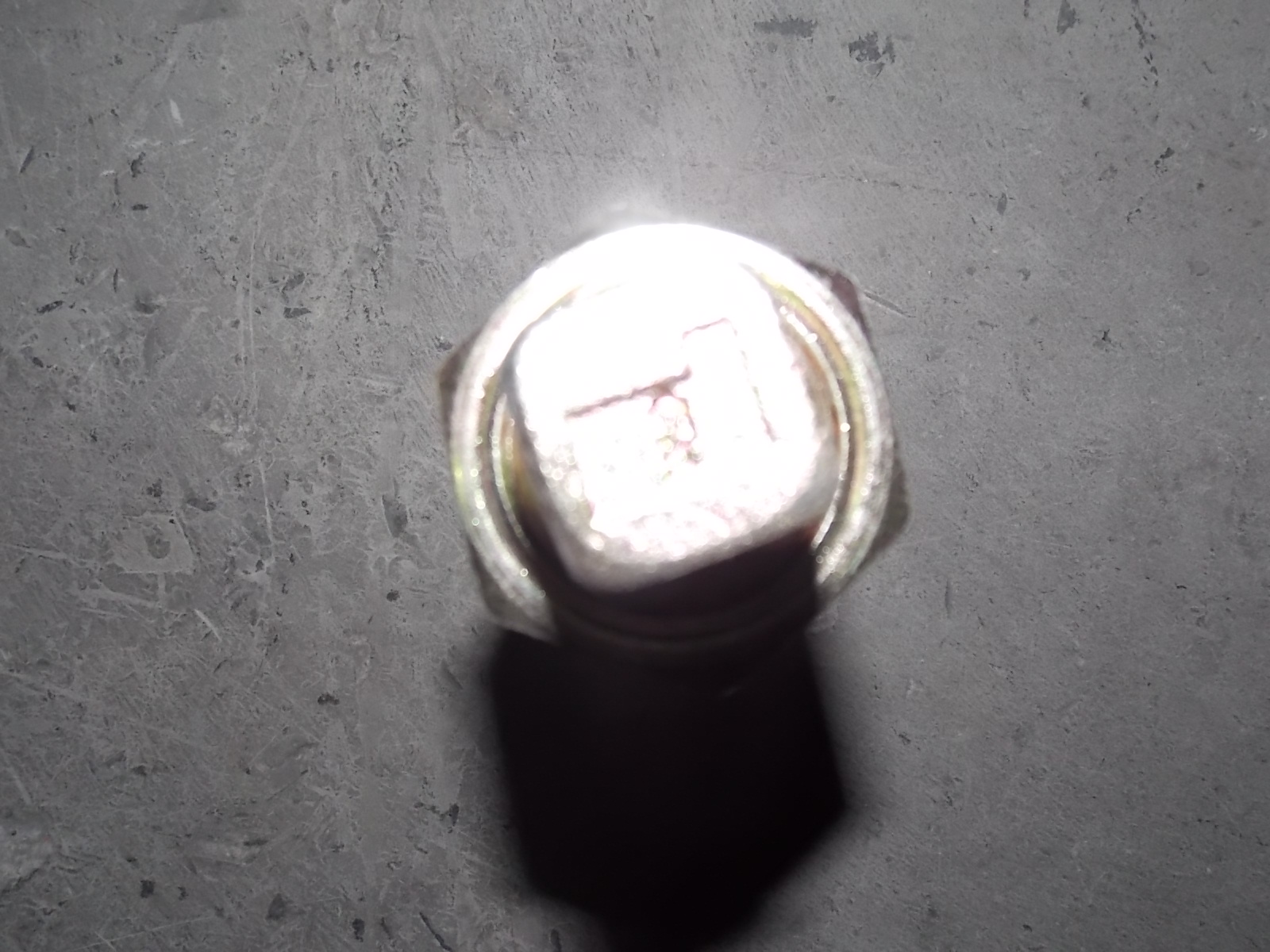 Left rear wheel bolt nut-1