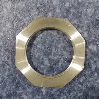 Внутренняя гайка подшипника задней ступицы