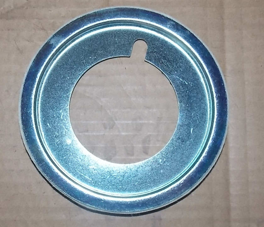 Уплотнительное кольцо наружного сальника ступицы заднего колеса