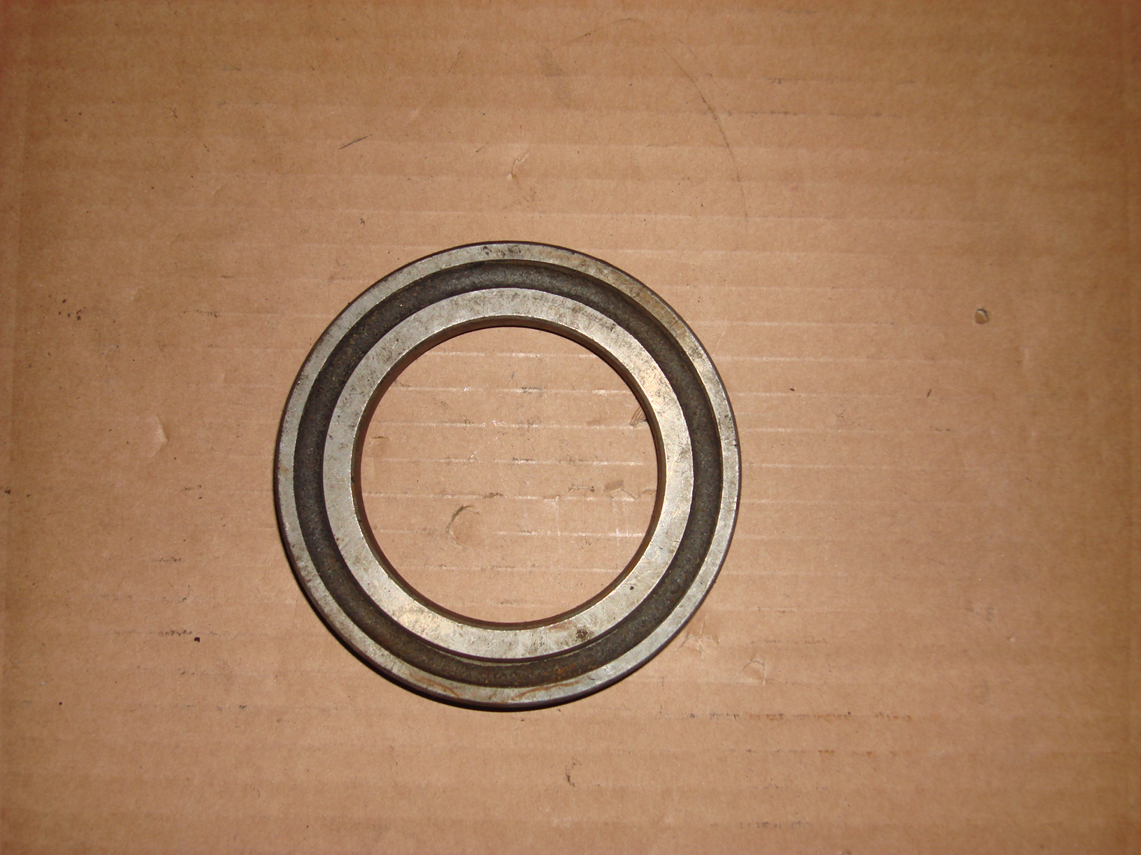 Hub oil seal seat-1