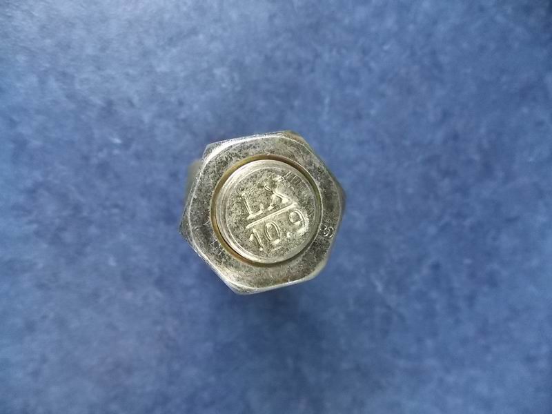 Left wheel bolt nut; consume inventory-1