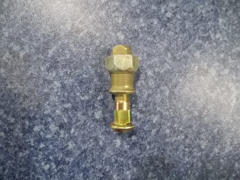 Wheel bolts and nut assembly-right