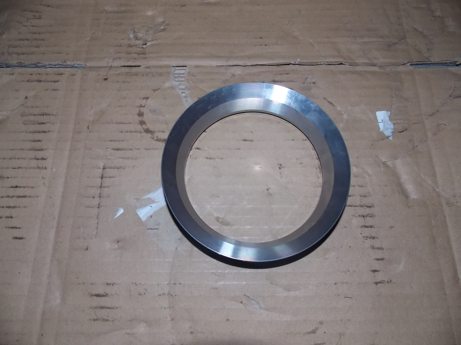 Rear oil seal seat (13T/Φ133.35*26.2)-2