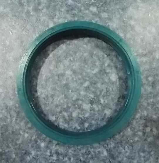 Rear wheel external oil seal-left-1