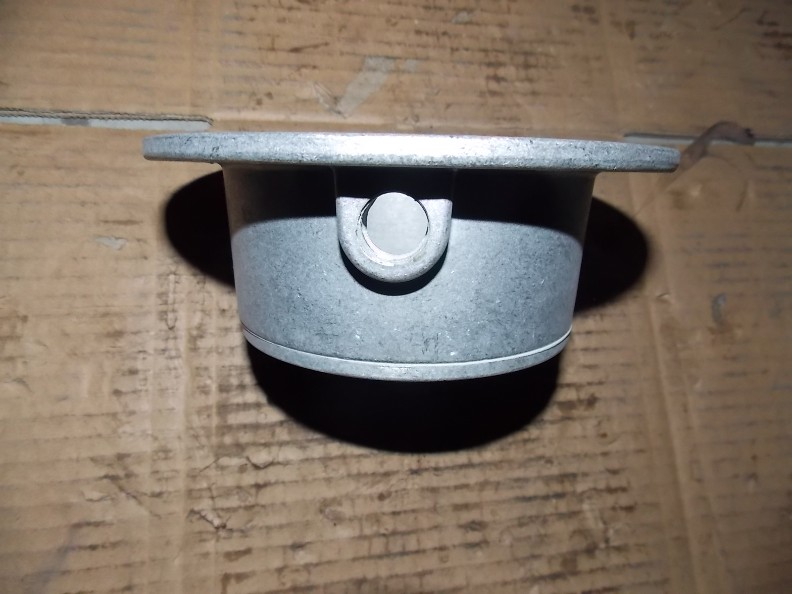 Front hub cover-2