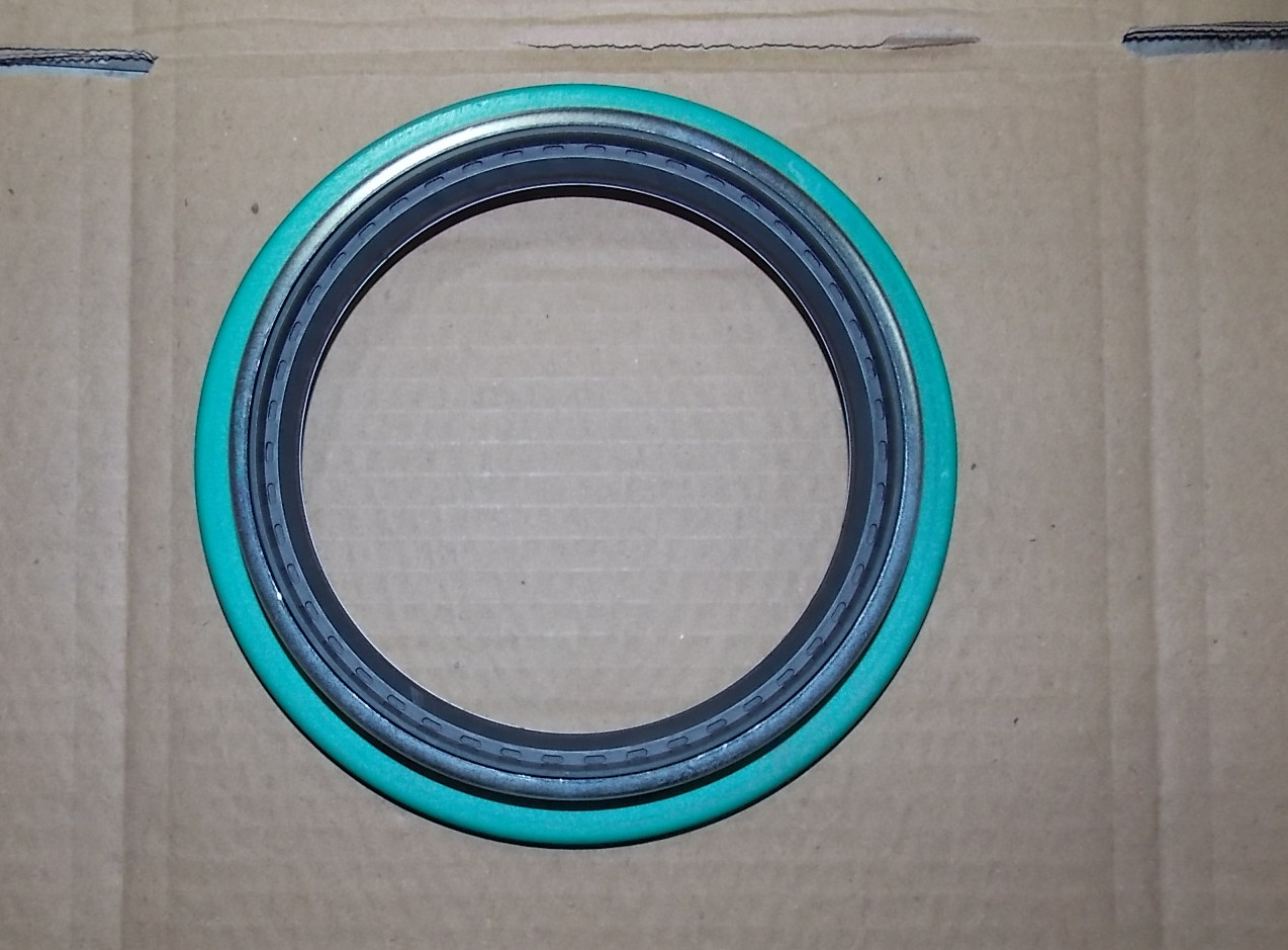 Hub oil seal;φ132*φ187-1