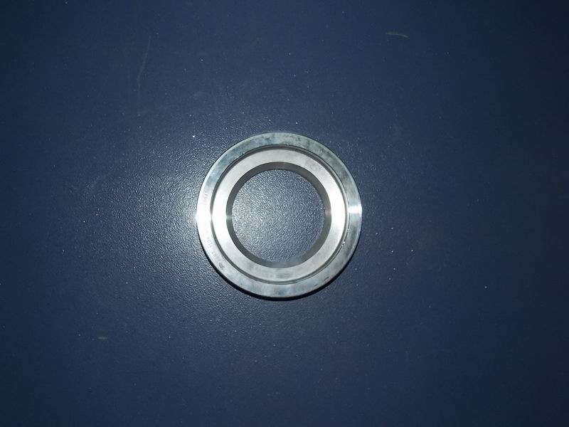 D Oil seal seat (Φ90/26)-1