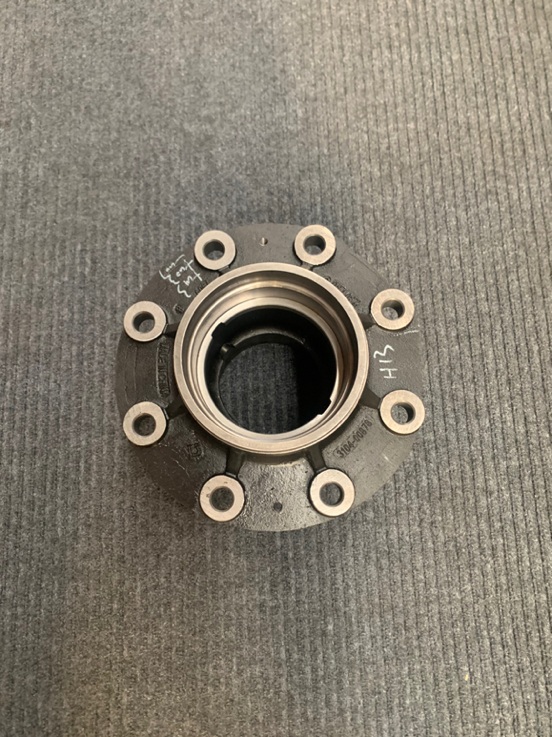 Ступица колеса задняя, ​​φ 275 , ж 220 .8