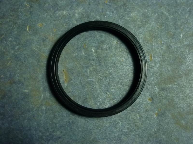 Oil seal in the hub; inner diameter 120; outer diameter 140; thickness 12-1
