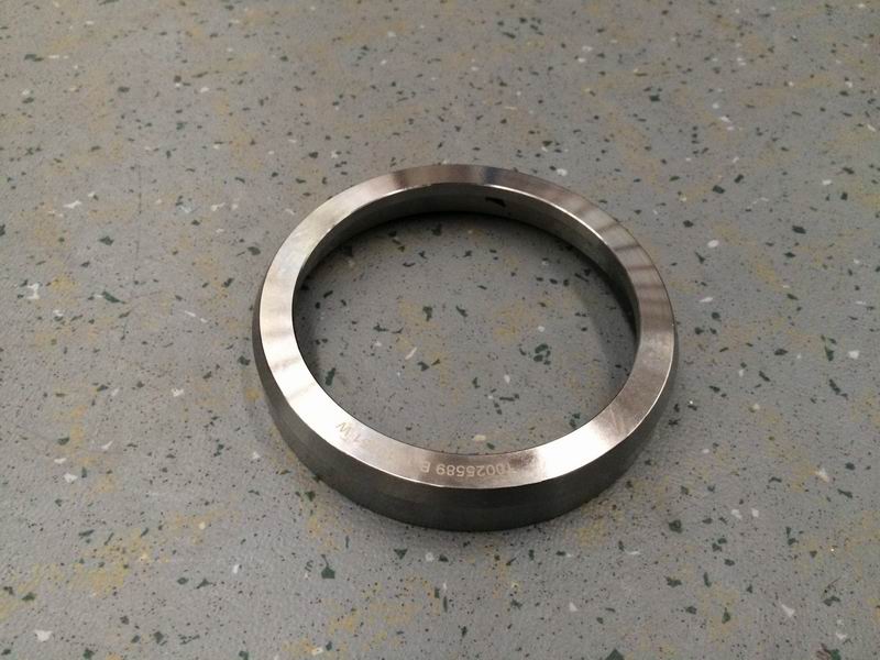 Hub oil seal seat