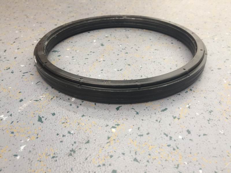 Hub oil seal; inner diameter * outer diameter * thickness 185*210*20-2